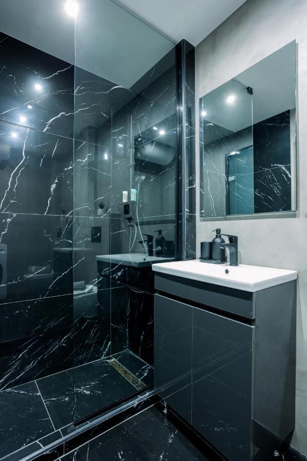 Luxury Downtown Apartment Α1 テッサロニキ エクステリア 写真