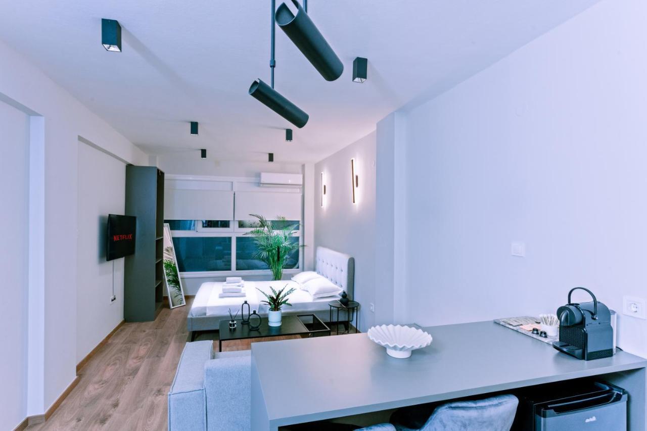 Luxury Downtown Apartment Α1 テッサロニキ エクステリア 写真