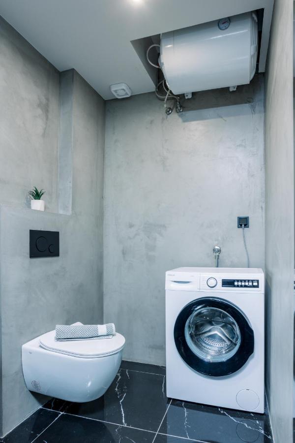 Luxury Downtown Apartment Α1 テッサロニキ エクステリア 写真