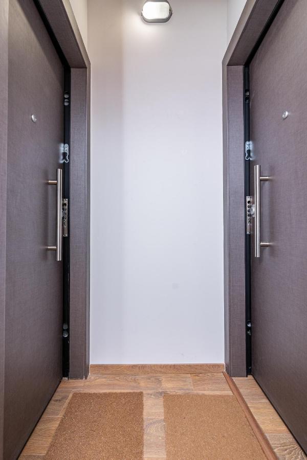 Luxury Downtown Apartment Α1 テッサロニキ エクステリア 写真